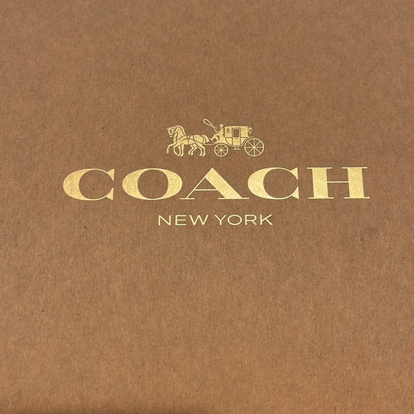 Coach long zip around wallet NIB - Picture 2 of 9